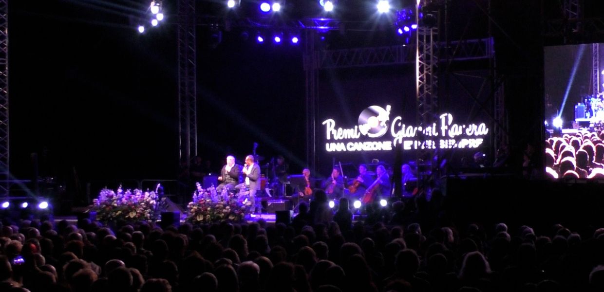 Musica, Castelraimondo (Mc), grande successo e tanti artisti in ricordo di Gianni Ravera