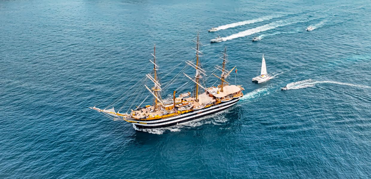 Nave Amerigo vespucci