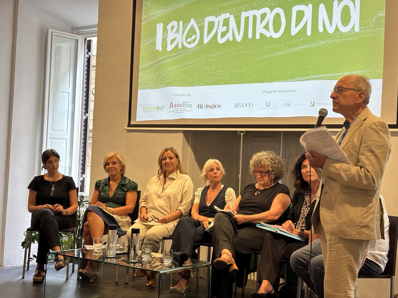 Il bio dentro di noi, dieta mediterranea e bio, ricerca dimostra che migliora il microbioma in 4 settimane