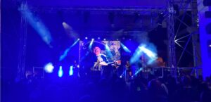 Musica, Mauro Repetto e il futuro con Max Pezzali, Repetto sul palco 1