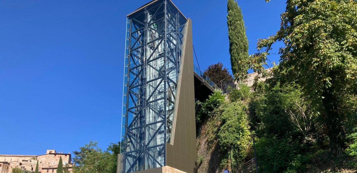 Todi (Pg), inaugurati due nuovi ascensori per salire in centro storico