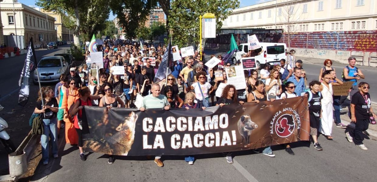 Caccia in Italia, Roma in piazza contro la Riforma Lollobrigida