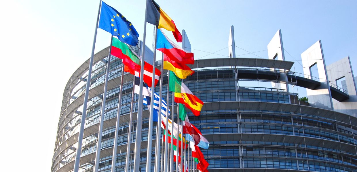 Imprese europee a favore di regole forti sulla sostenibilità aziendale. Il sondaggio YouGov