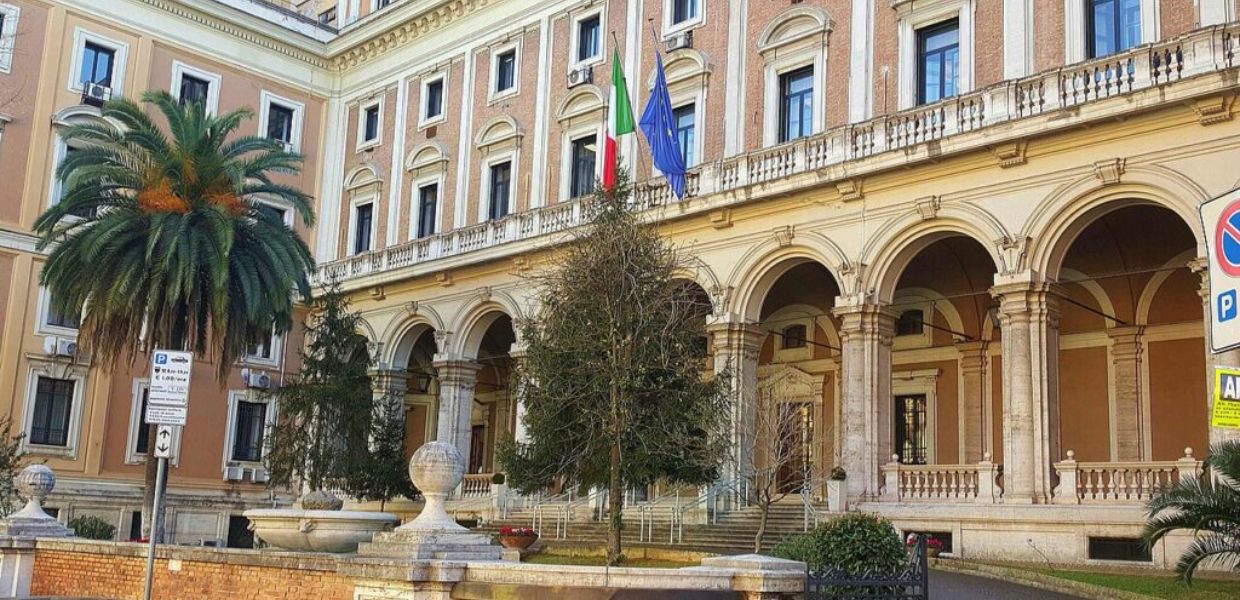 Ncc Italia “Il ministero dei Trasporti porta avanti una guerra personale, lavorare insieme per il settore”