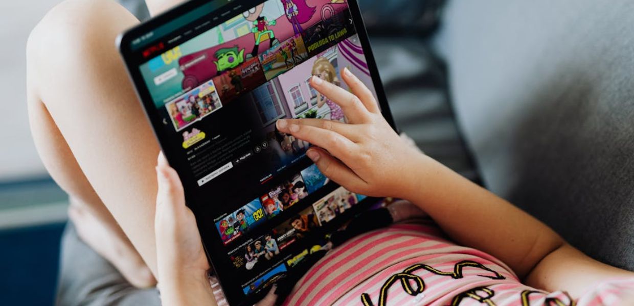 Intelligenza artificiale e giovani tra rischi e opportunità