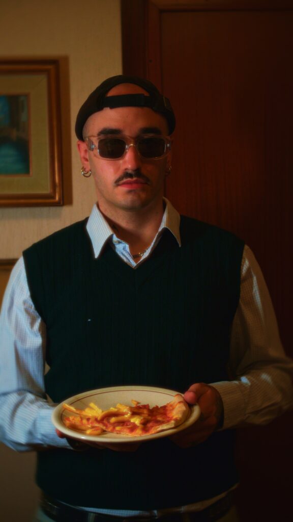 Musica, Amsi, Sanremo Giovani 2025, l’indie e la sua ‘Pizza Americana’ 1 Musica, Amsi, Sanremo Giovani 2025, l’ indie e la sua ‘Pizza Americana’, foto Amsi