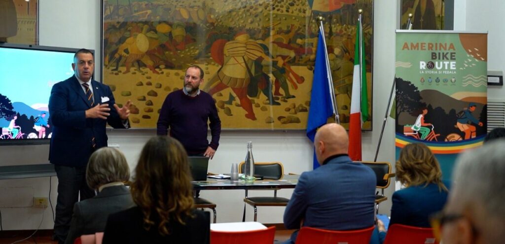 ‘Amerina Bike Route’, 5 comuni uniti per valorizzare l’antica via Amerina 1 ‘Amerina Bike Route’, 5 comuni uniti per valorizzare l’antica via Amerina, Antonino Ruggiano