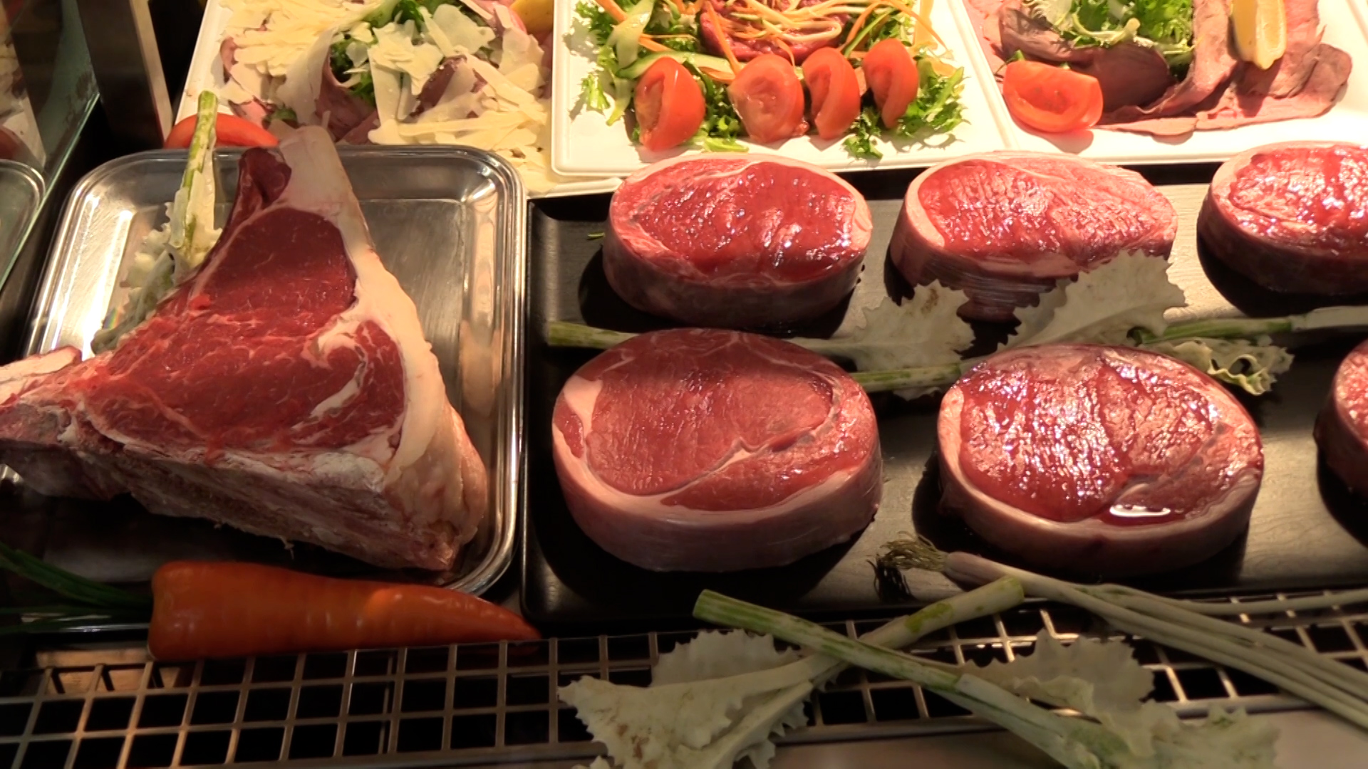 Usa, critiche alle nuove linee guida alimentari che puntano su carne e latticini