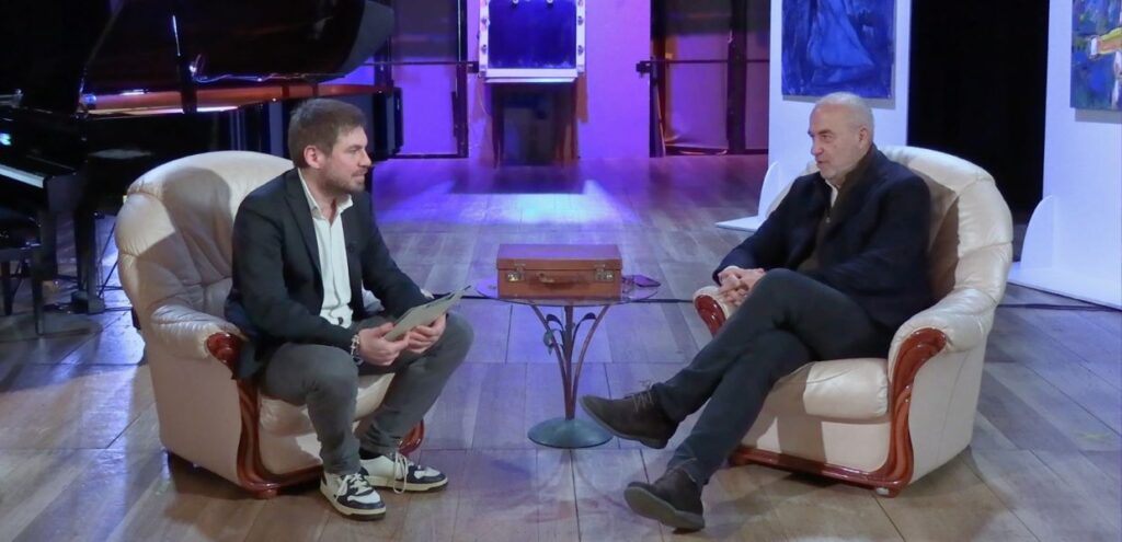 La Valigia dell’artista: giovedì 5 marzo alle 21:30, la quarta puntata con Simone Patrizi ed Eurocholate 3 La Valigia dell’artista giovedì 5 marzo alle 2130, la quarta puntata con Simone Patrizi ed Eurocholate, Eugenio Guarducci e Ale Cavalieri