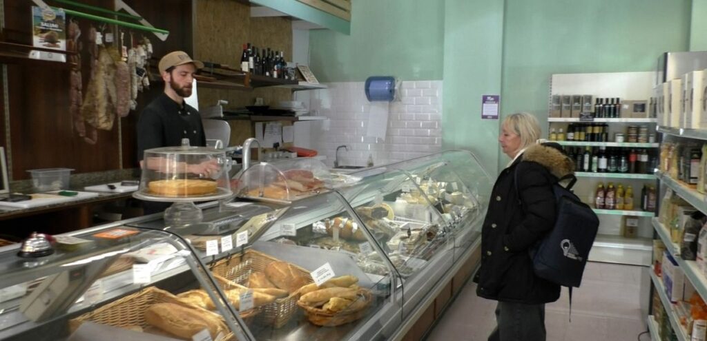 Perugia, rigenerazione urbana e sostenibilità con il mercato di comunità Birà 2 Perugia, rigenerazione urbana e sostenibilità, con il mercato di comunità Birà, mercato di comunità gastronomia