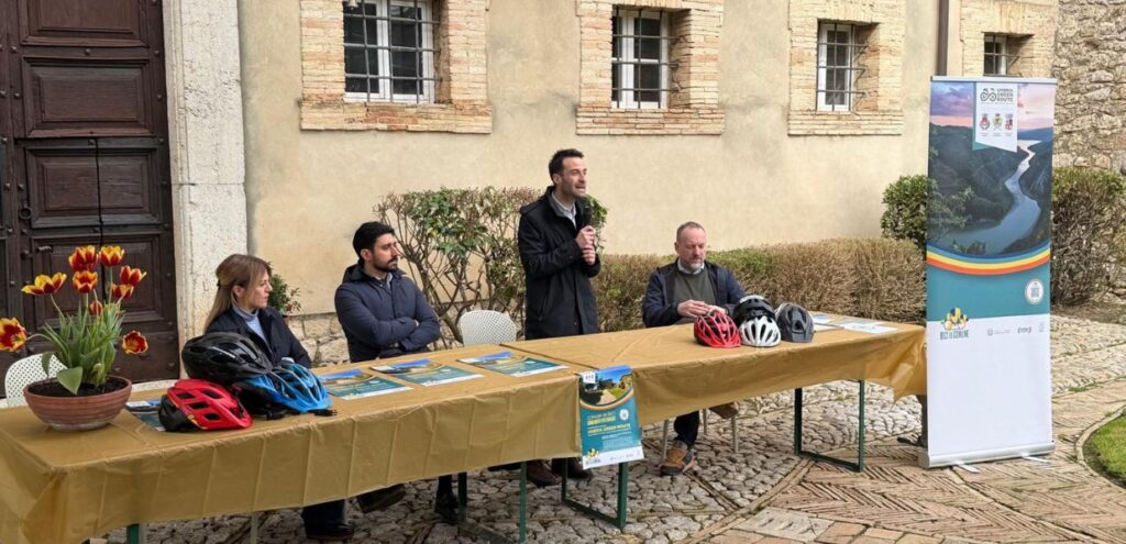 ‘Umbria Green Route’, una ciclabile tra Montecchio, Orvieto e Baschi 1 ‘Umbria Green Route’, una ciclabile tra Montecchio, Orvieto e Baschi, conferenza