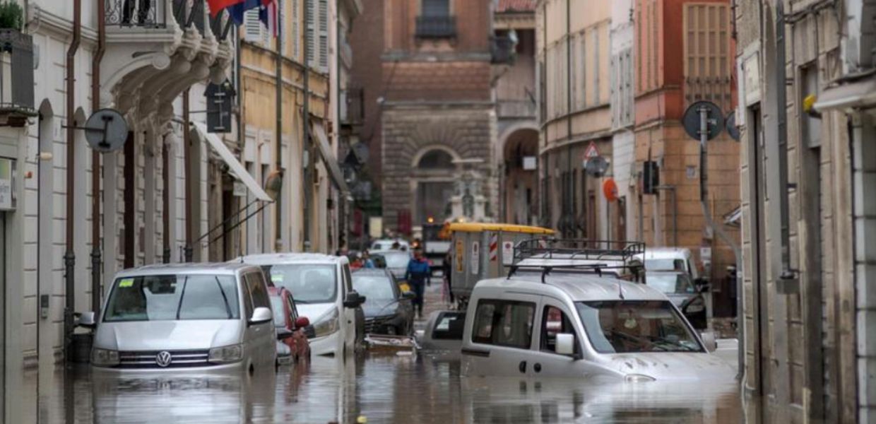 Crisi climatica, in Italia 19 miliardi di danni in 10 anni per alluvioni e frane. Il report di Greenpeace