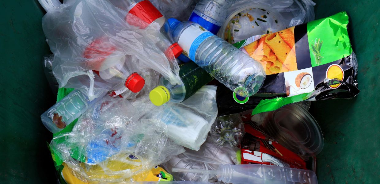 Stretta sugli imballaggi in plastica dall'Ue le prime linee guida