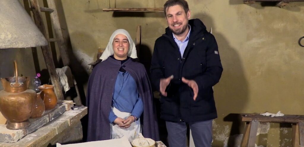 La Valigia dell’artista giovedì 14 maggio alle 2130, nona puntata con il dipintore, Mauro Di Maggio e la modella Cecilia Alma Levita, Dipintore