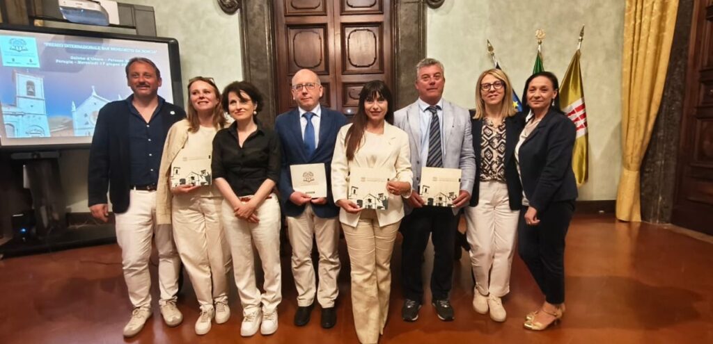 A Norcia (Pg) il Premio Internazionale dedicato a San Benedetto 2 A Norcia (Pg) il Premio Internazionale dedicato a San Benedetto, foto di gruppo