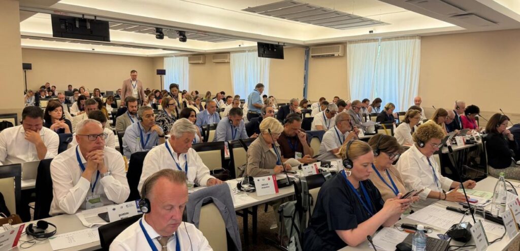 L’Umbria guida la transizione ecologica UE 1 L’Umbria guida la transizione ecologica UE, delegati commissione enve