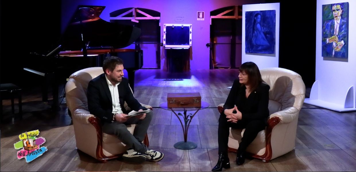 Mariella Nava a La Valigia dell’Artista una puntata tra canzone d’autore, letteratura e cinema