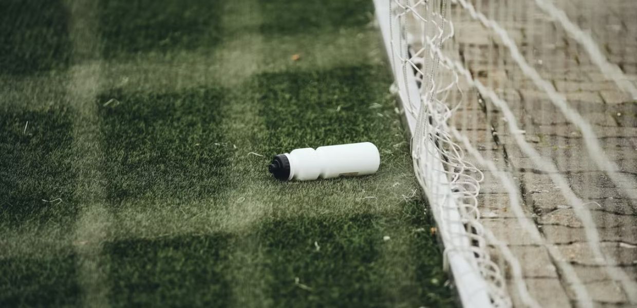 Sostenibilità, i Mondiali 2026 riaprono il dibattito sulla plastica monouso