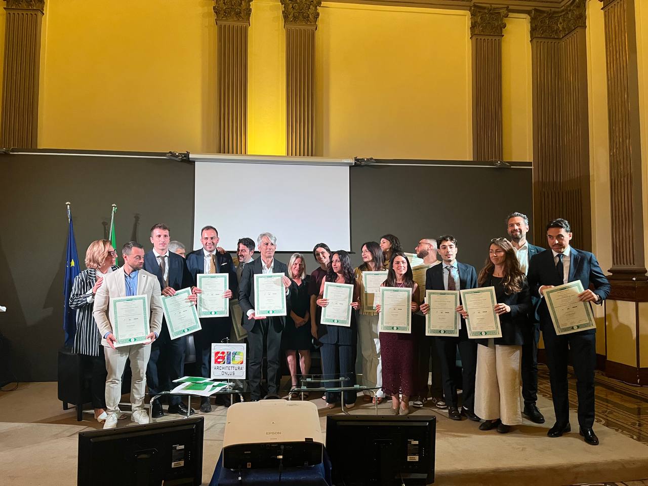 Il convegno internazionale e la giornata di studio a Roma, Palazzo Wedekind sul nuovo progetto di “Ecohabitat rigenerato. Vivere, lavorare e fare ricerca nella biosfera. L’esempio di Grottaferrata”, promosso da TeleAmbiente. 