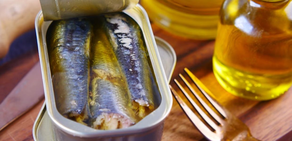 Bisfenolo A, stop dell'Ue nei materiali a contatto con gli alimenti. Ecco cosa cambia